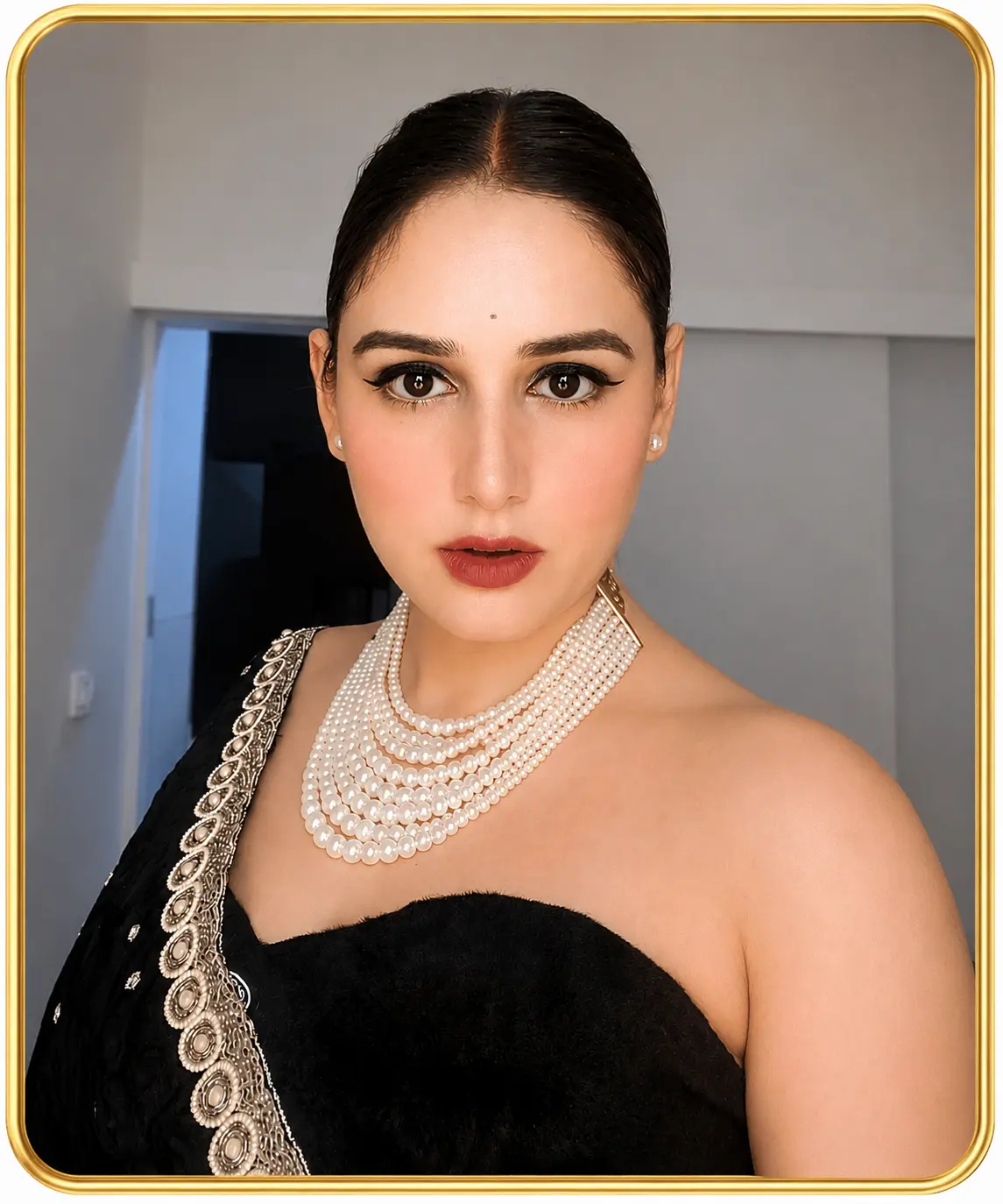 Swati Vidyarthi Makeover beauty artistry in Navi Mumbai